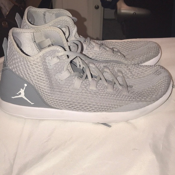 grey JORDANS - Picture 6 of 7